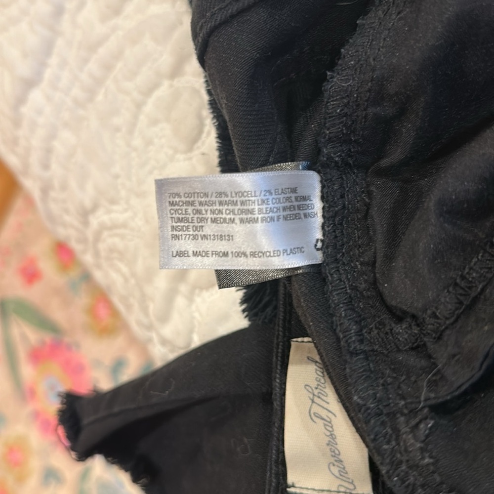 Universal Thread Jeans - image 7